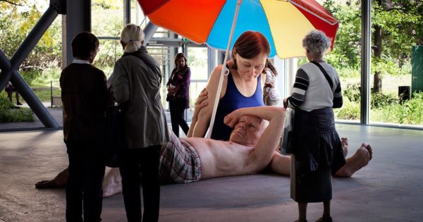 Still Life Ron Mueck at Work Short Edition. Exposition